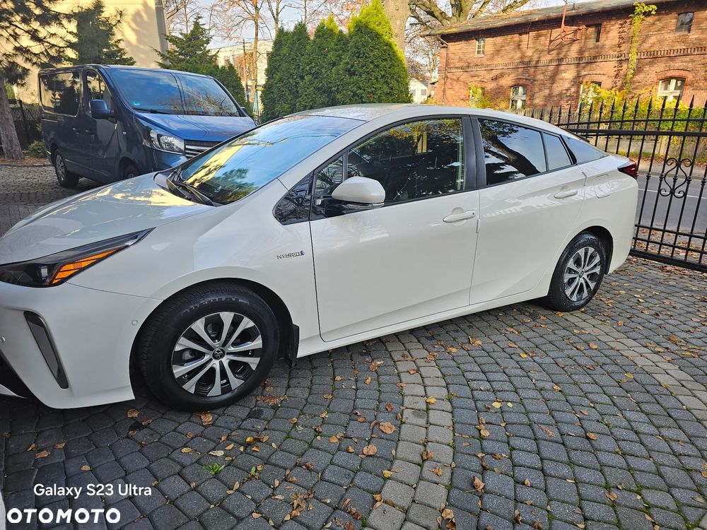 Toyota Prius 1.8 Hybrid Executive - 2