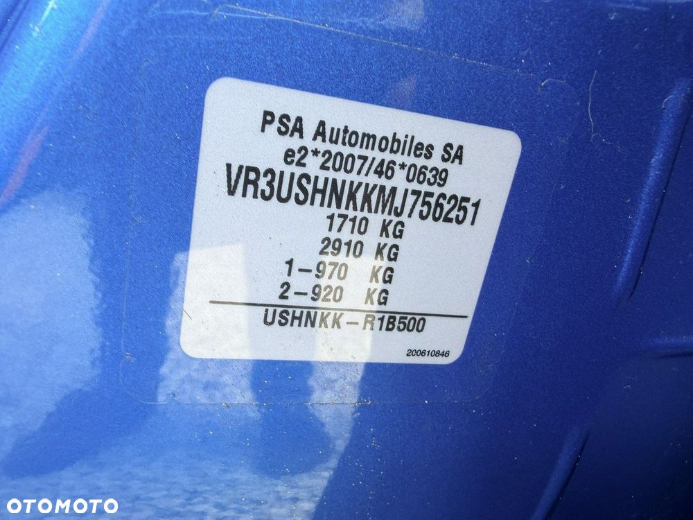 Peugeot 2008 Benzin 100 Business - 17