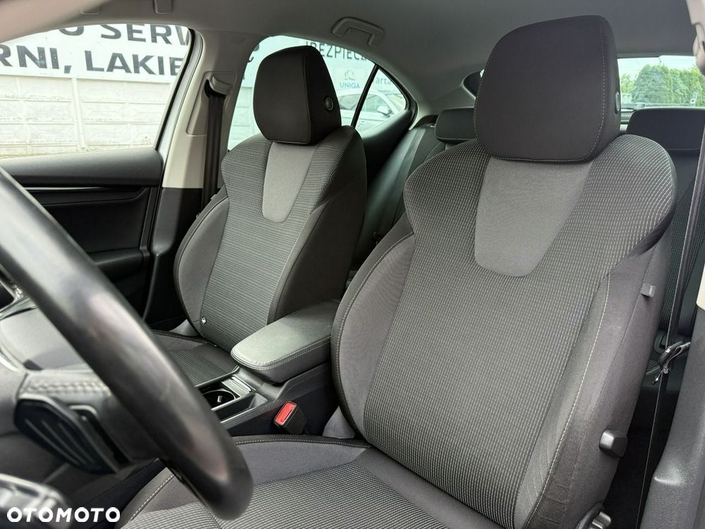 Skoda Octavia 2.0 TDI Ambition DSG - 13