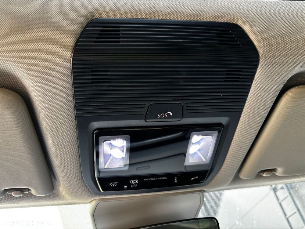 Volkswagen Multivan - 21