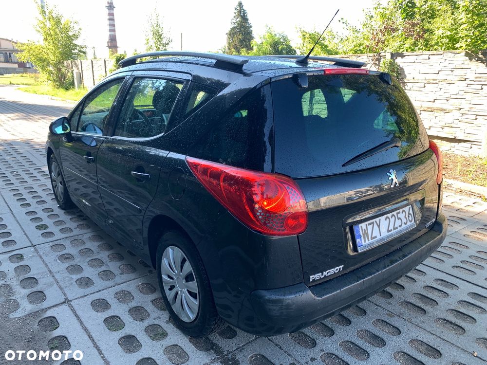 Peugeot 207 1.4 - 6