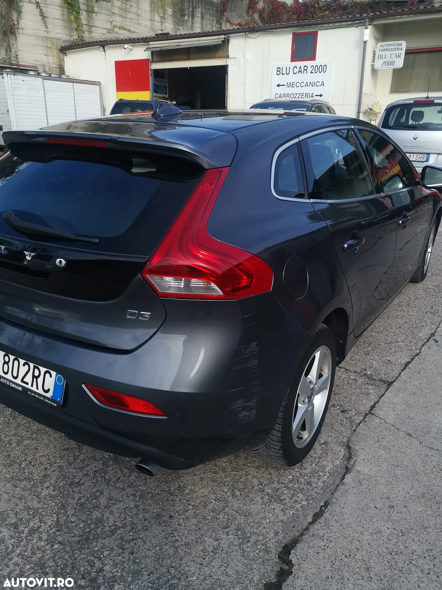 Volvo V40 Cross Country D3 Geartronic Momentum - 12