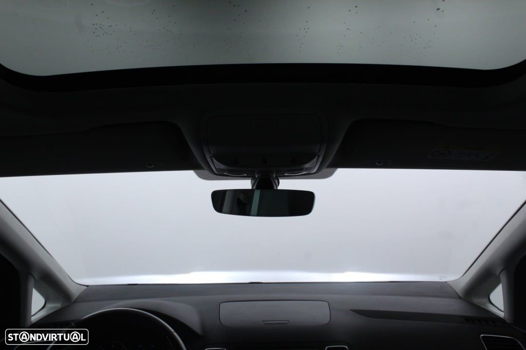VW Sharan 2.0 TDI Blue Highline DSG - 19