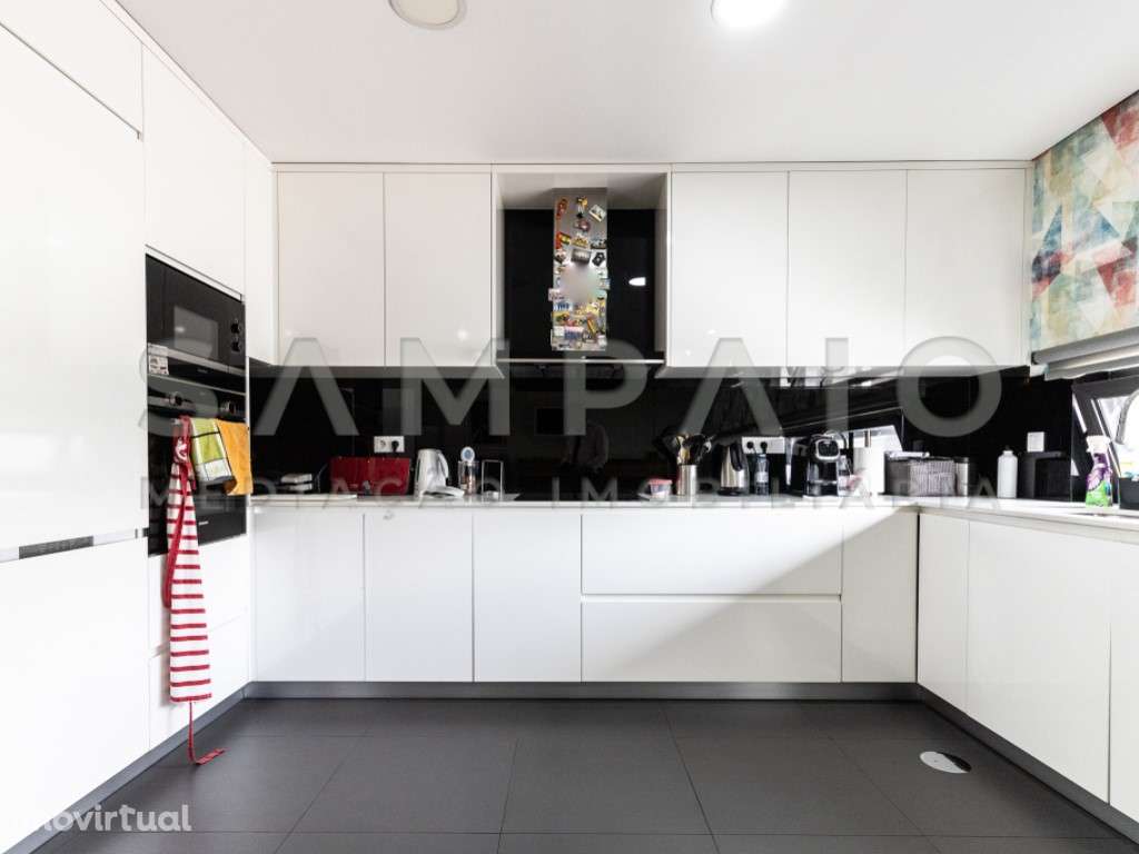 Moradia T3+1 em São Pedro da Cova - Grande imagem: 3/42