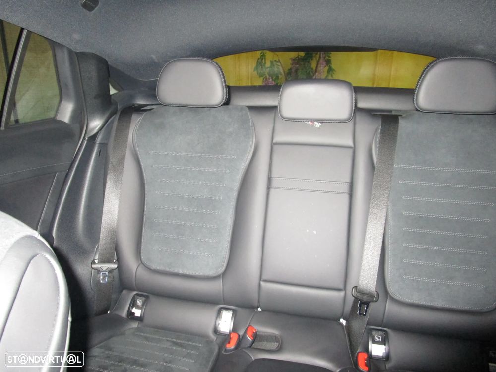 Mercedes-Benz GLC 300 - 21