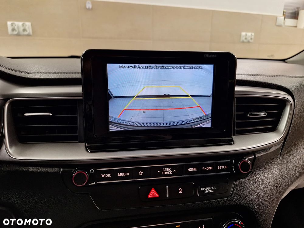 Kia Ceed 1.4 CVVT Dream Team Edition - 33