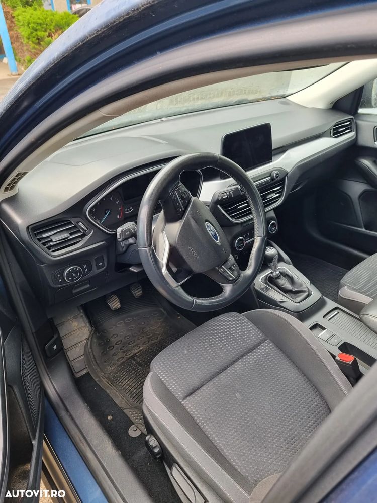 Ford Focus 1.0 EcoBoost Titanium - 5