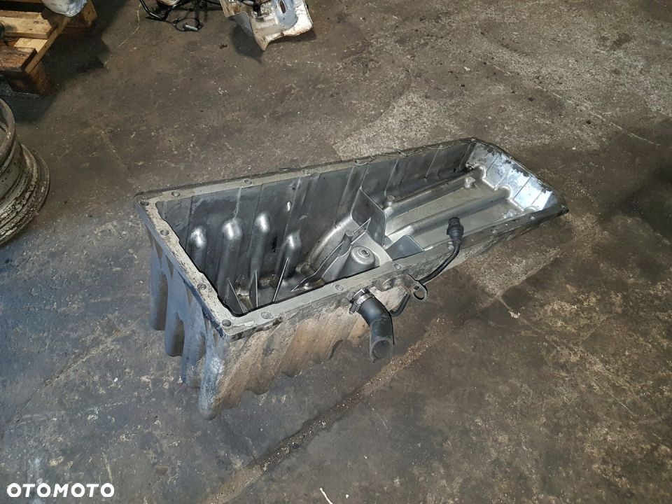 MISKA OLEJOWA RENAULT 420 DCI - 2