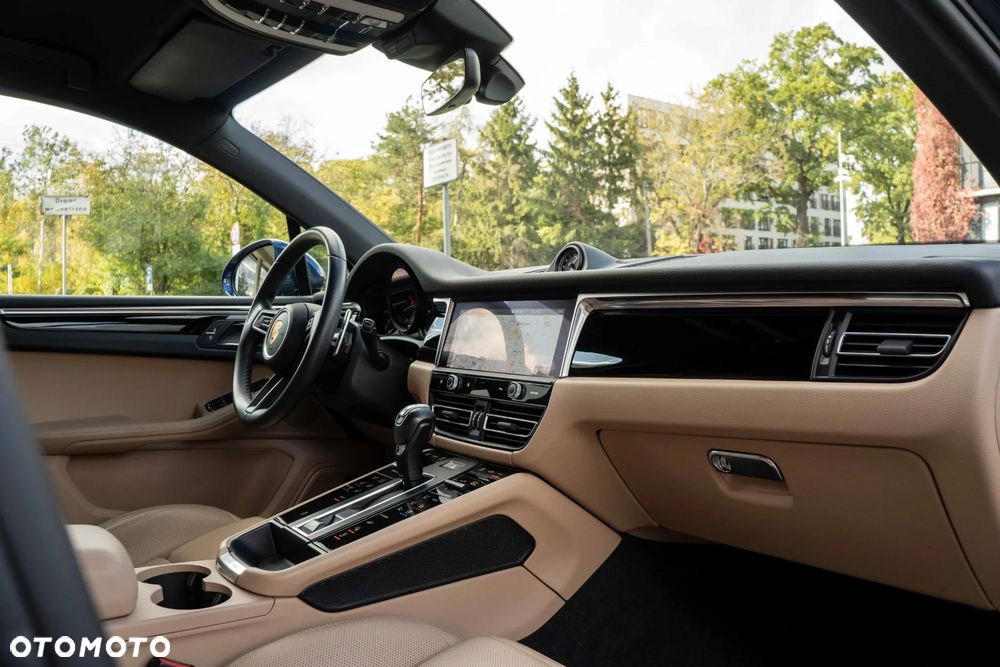 Porsche Macan - 18