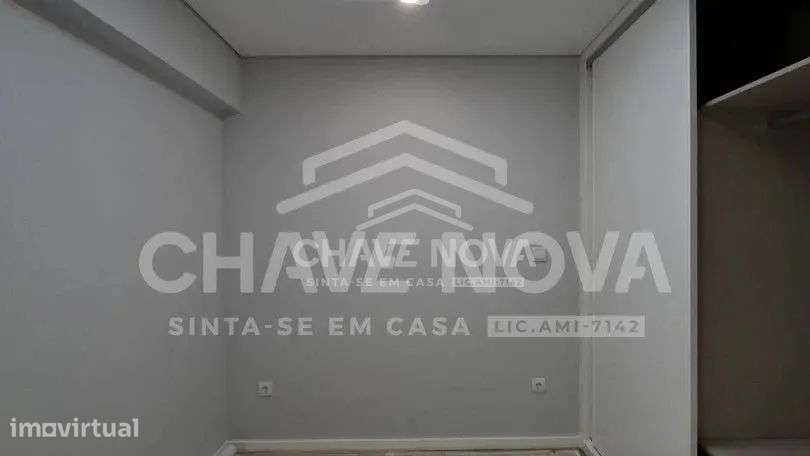 Moradia T1+1, para arrendamento em S. Félix da Marinha - Gaia - Grande imagem: 4/14