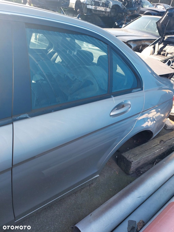 Drzwi lewy tył Mercedes C-klasa W204