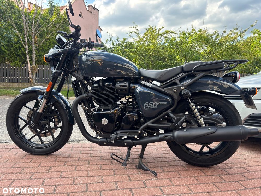 Royal Enfield Shotgun - 2