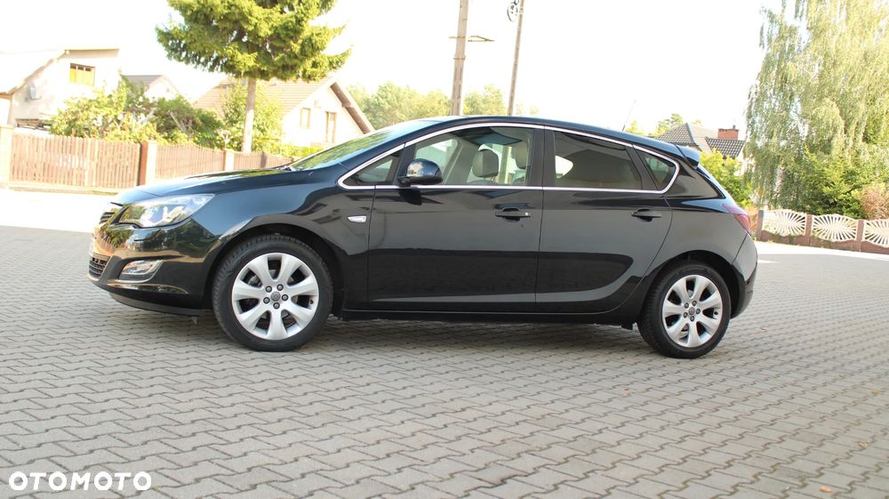 Opel Astra 1.4 Turbo Cosmo - 19