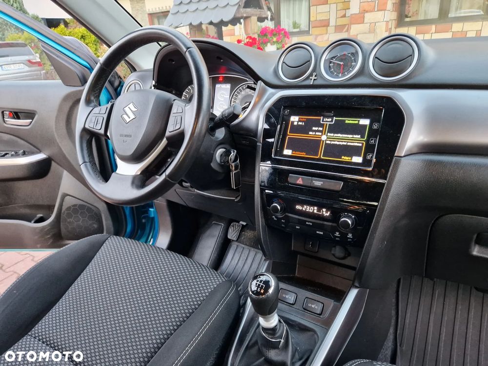 Suzuki Vitara 1.4 Boosterjet Premium 4WD - 26