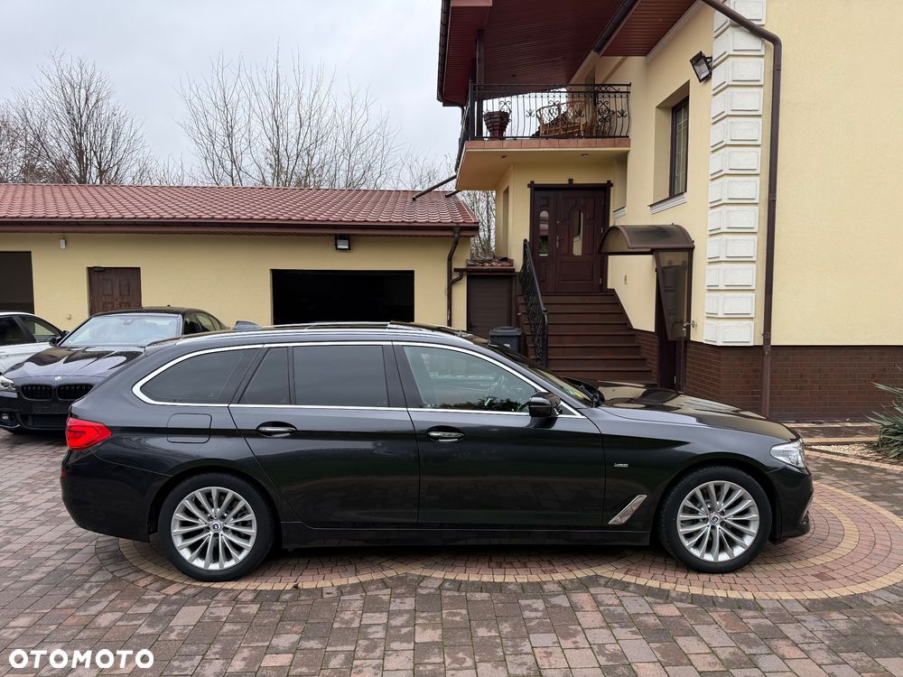 BMW Seria 5 520d Luxury Line - 11