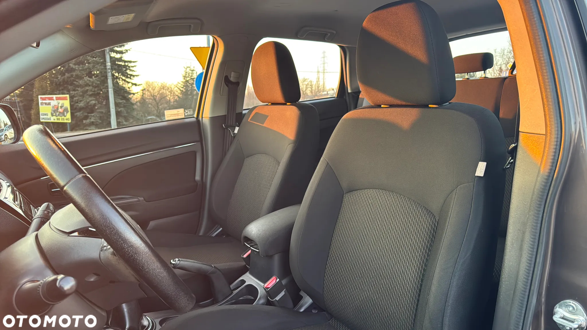 Mitsubishi ASX 1.6 Inform EU6 - 11