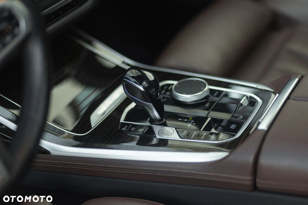 BMW X7 xDrive40d mHEV sport - 24