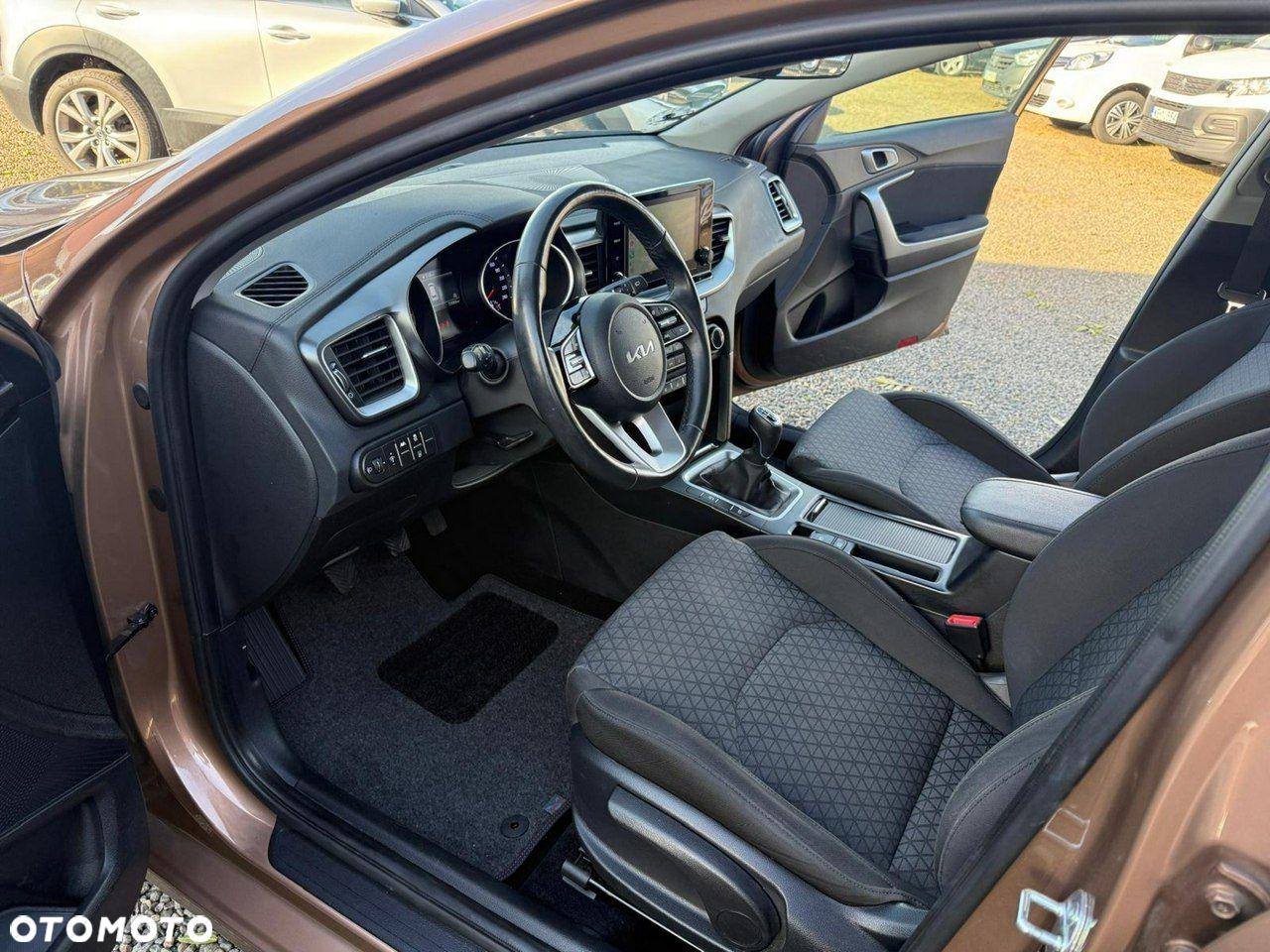 Kia Ceed - 5