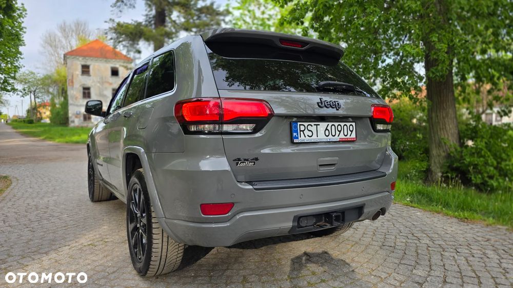 Jeep Grand Cherokee - 5