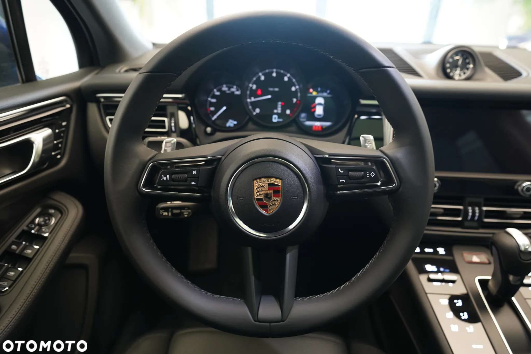 Porsche Macan Standard - 15