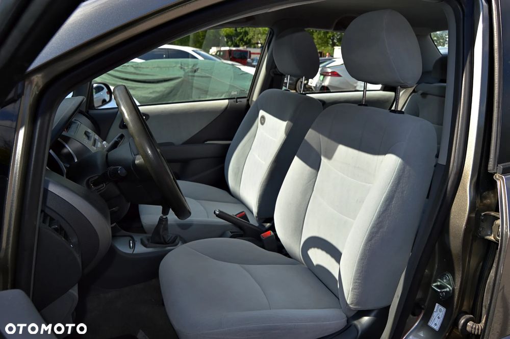 Honda City 1.4 Comfort - 8