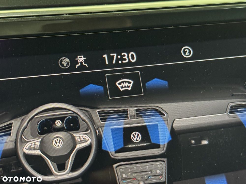 Volkswagen Tiguan - 33