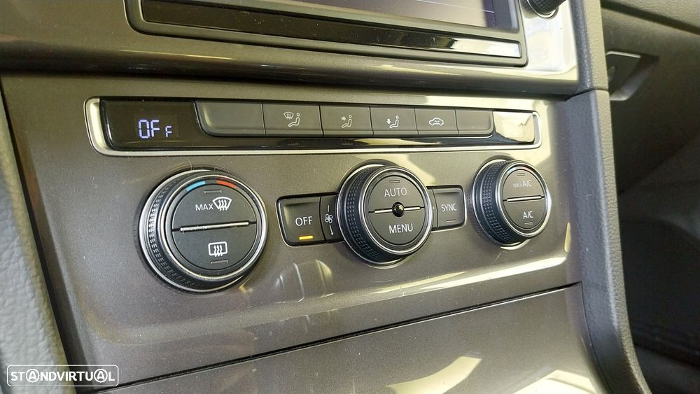 VW e-Golf AC/DC - 10