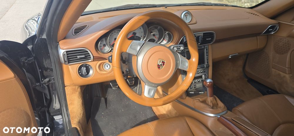 Porsche 911 Carrera S - 5