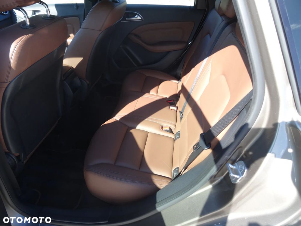 Mercedes-Benz Klasa B 200 CDI (BlueEFFICIENCY) - 18