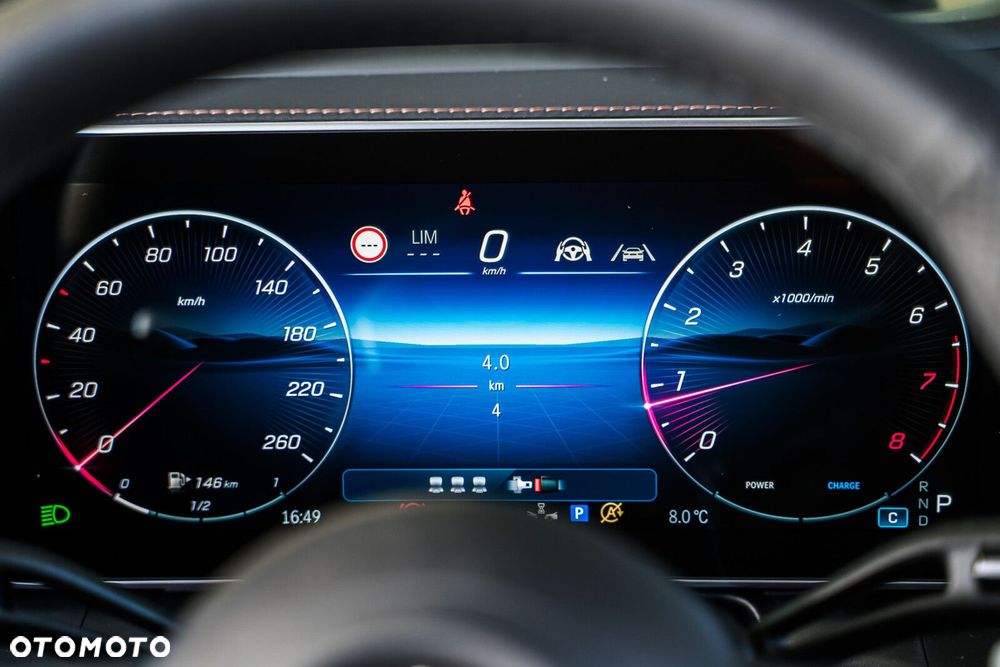 Mercedes-Benz GLC - 21