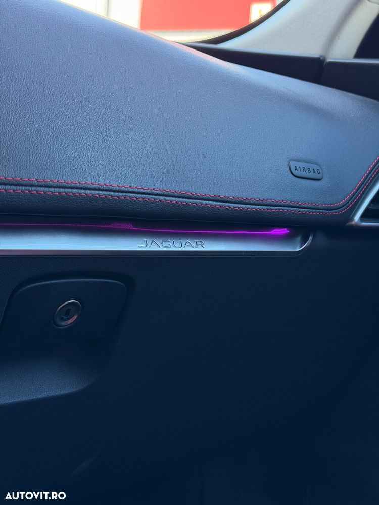 Jaguar F-Pace 30d AWD R-Sport - 24