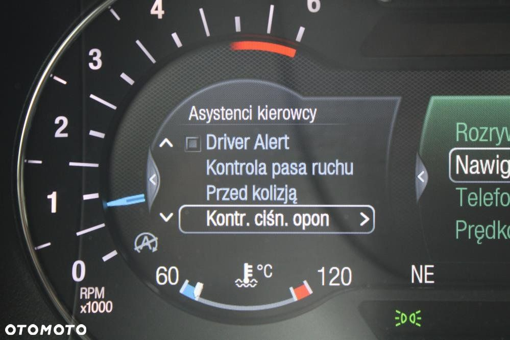 Ford Mondeo - 28