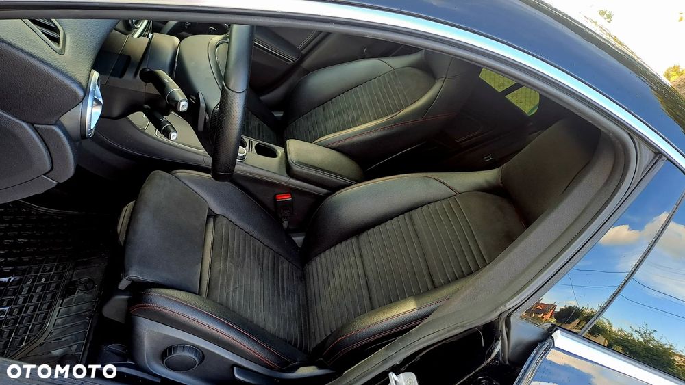 Mercedes-Benz CLA 180 7G-DCT AMG Line - 2
