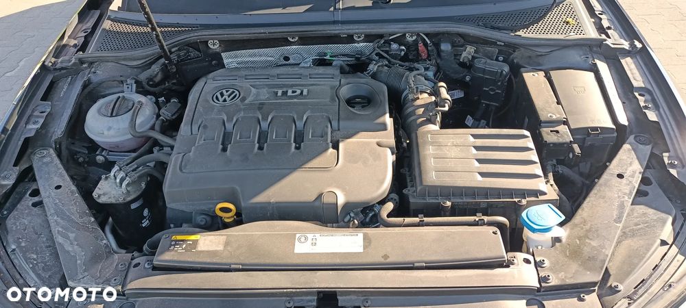 Volkswagen Passat 2.0 TDI (BlueMotion Technology) Comfortline - 11