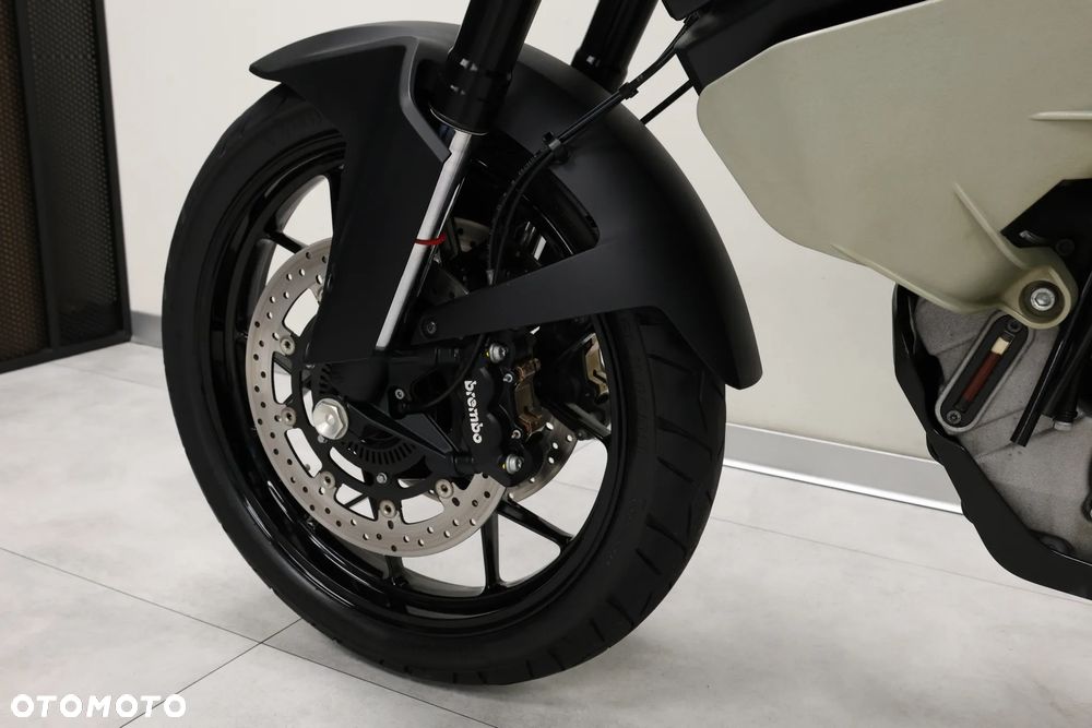 KTM Adventure - 35