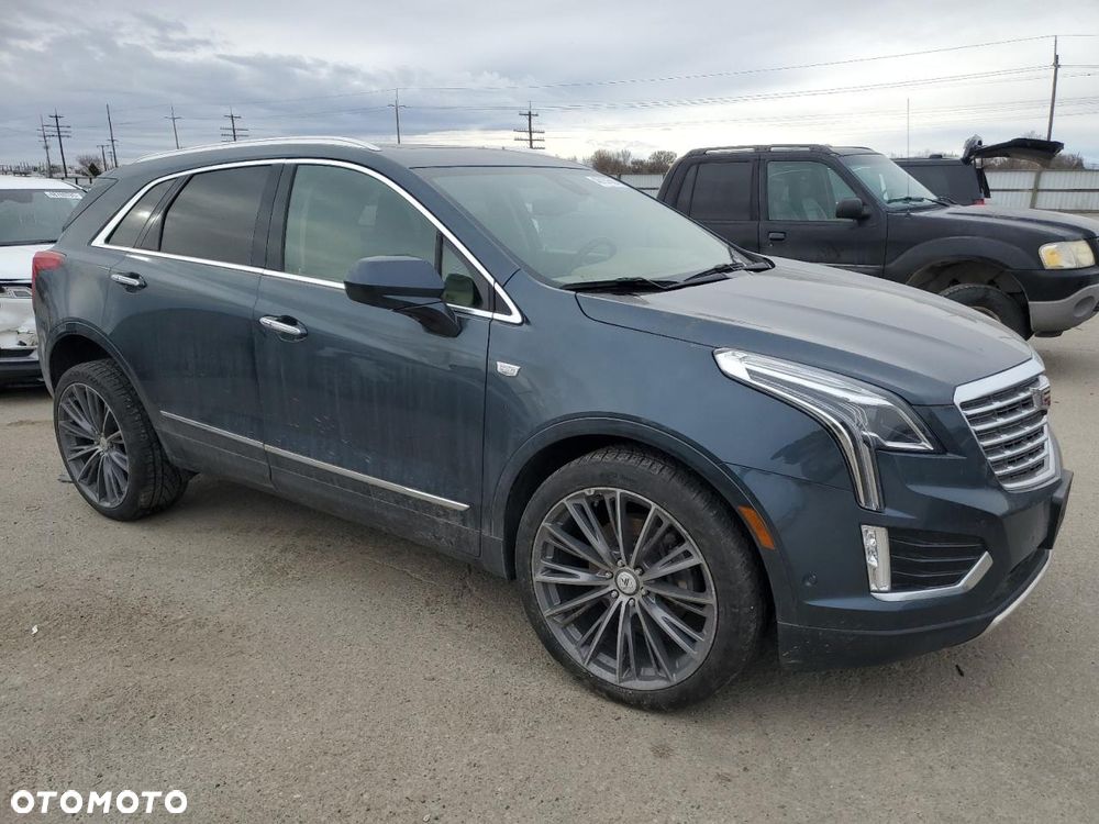 Cadillac XT5 - 1