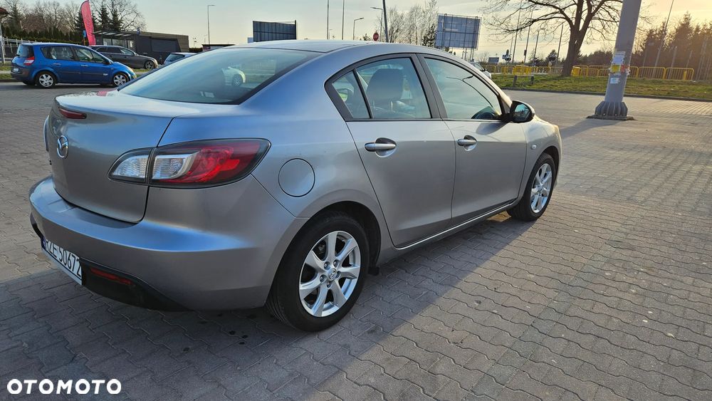 Mazda 3 1.6 Exclusive - 4