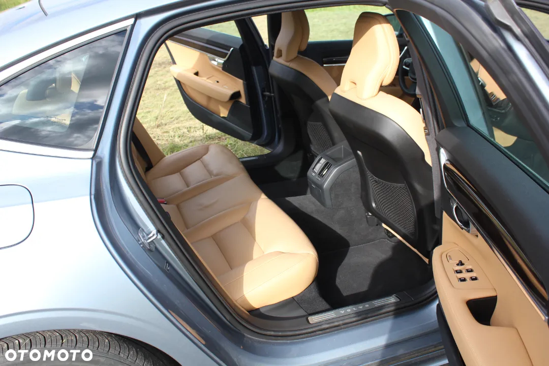 Volvo S90 T6 AWD Momentum - 10