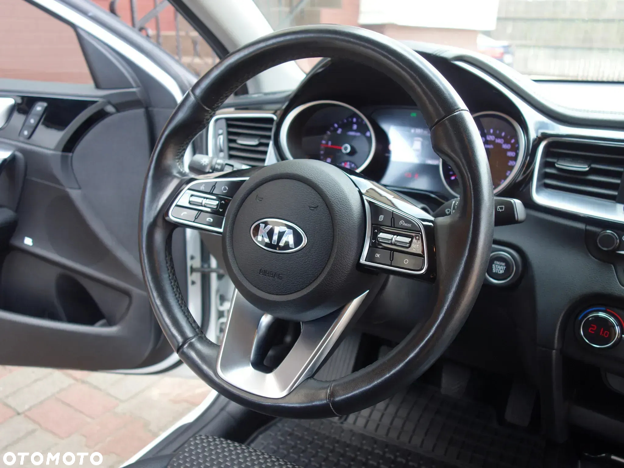 Kia Ceed 1.6 CRDi Spirit - 19