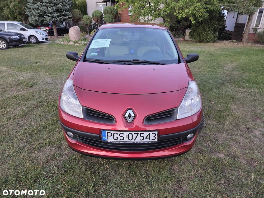 Renault Clio - 2