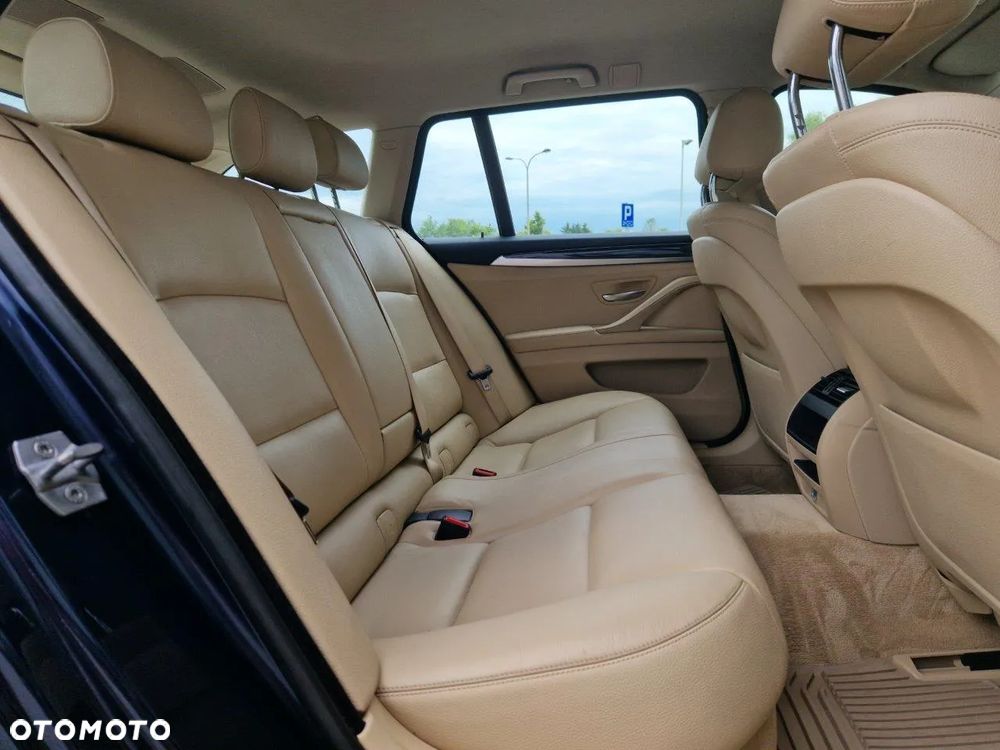 BMW Seria 5 520d - 16