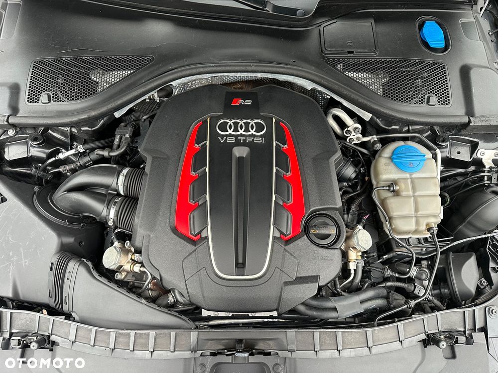 Audi S6 Avant - 30