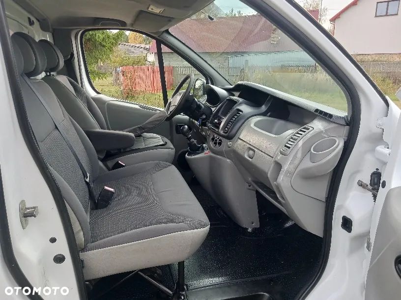 Renault Trafic - 13