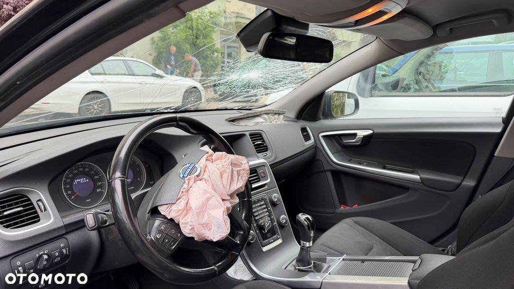 Volvo V60 DRIVe - 8