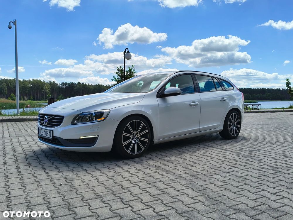 Volvo V60 D4 Geartronic Momentum - 2