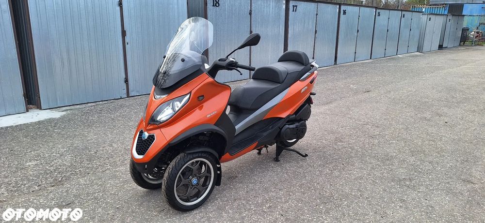Piaggio MP-3 - 24
