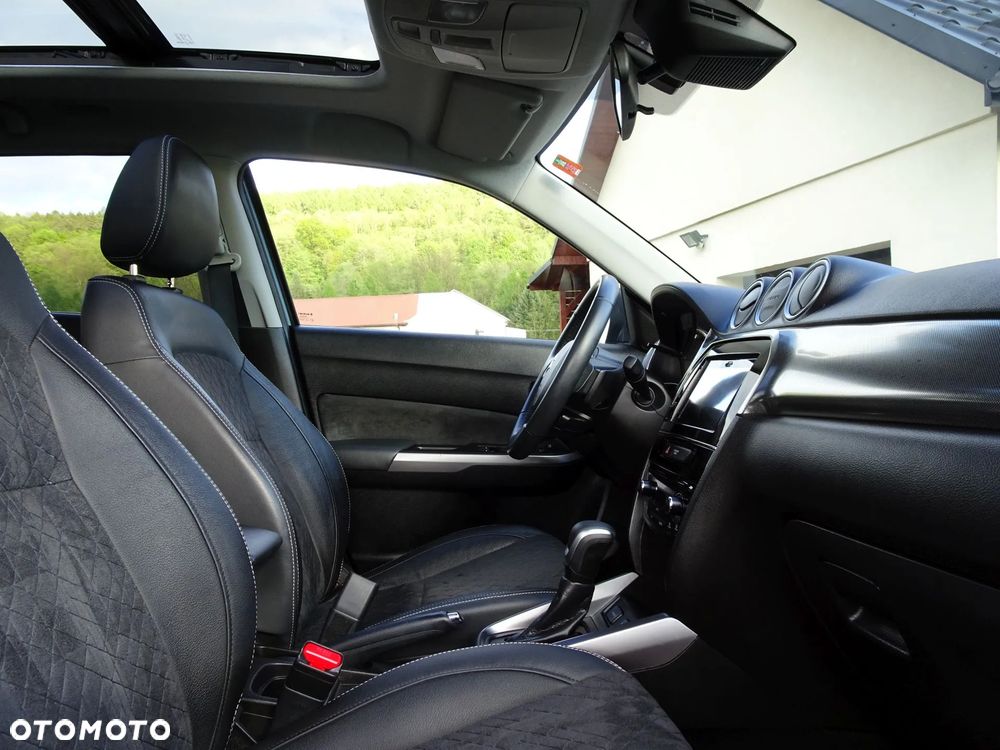 Suzuki Vitara 1.5 Dualjet Hybrid AGS Comfort+ - 8