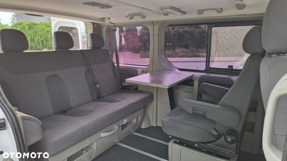 Opel Vivaro - 13