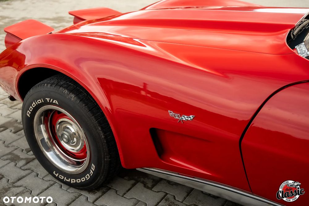 Chevrolet Corvette - 5