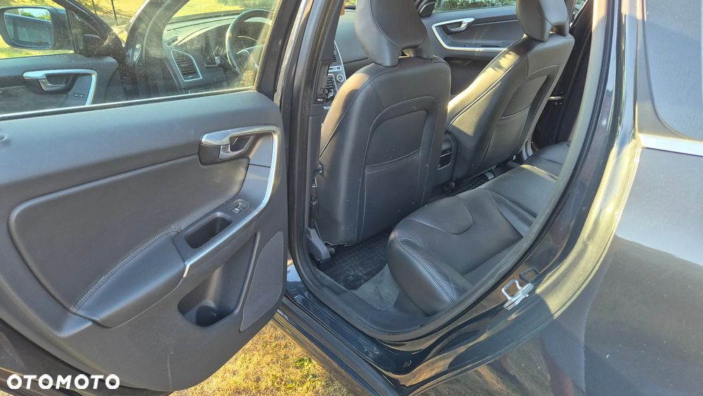 Volvo XC 60 ver-d3-summum - 15